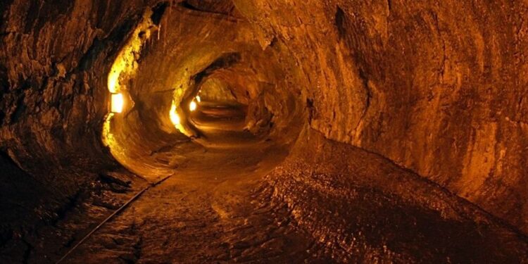 Los enormes tubos de lava en Marte y la Luna podrían albergar ciudades humanas