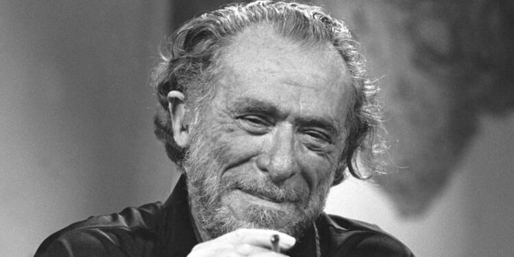“El legado de Charles Bukowski sólo corresponde a sus lectores”