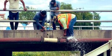 Se interviene línea de conducción en Puente Morales