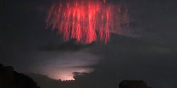Las medusas rojas del cielo: el espectacular fenómeno causado por tormentas eléctricas