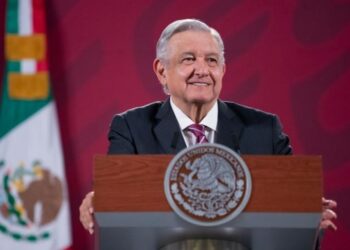 Estoy al cien, dice AMLO tras chequeo de cardiología