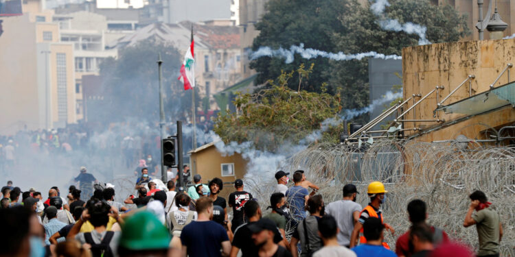 El Gobierno del Líbano anunciará su dimisión en medio de masivas protestas