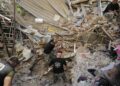 Encuentran a niña viva en Líbano; duró 24 horas bajo los escombros