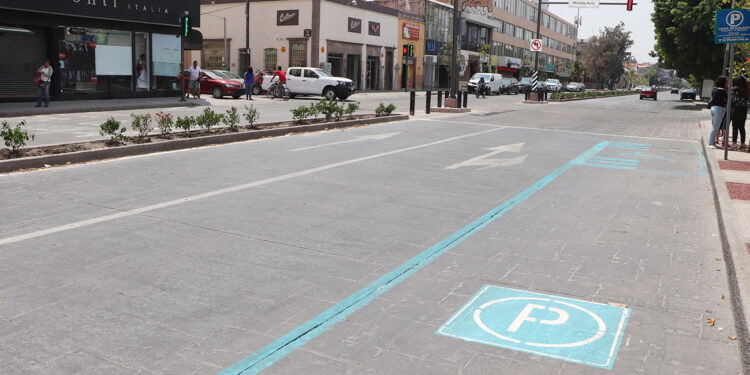 Avanza la recuperación de fachadas sobre Av. Carranza