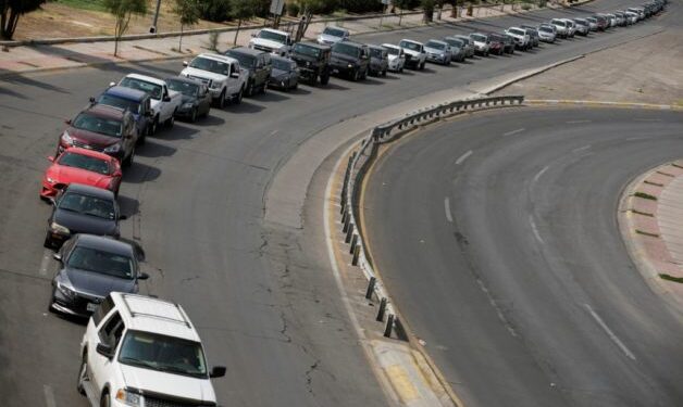 Filas de hasta 6 horas para cruzar la frontera de México a EU
