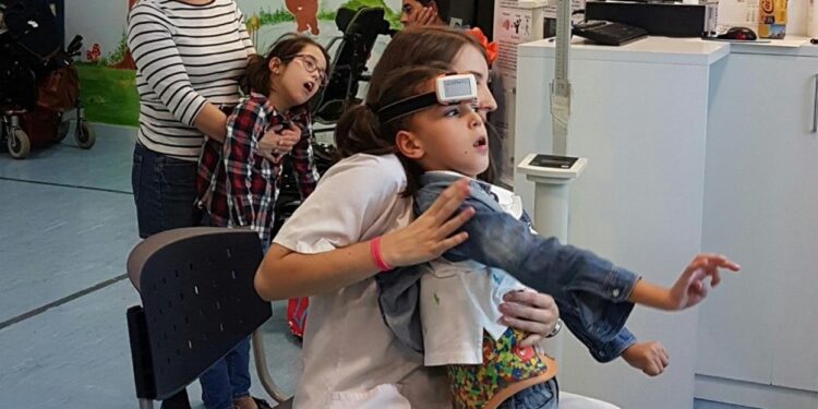 Videojuegos; tratamiento en la parálisis cerebral severa