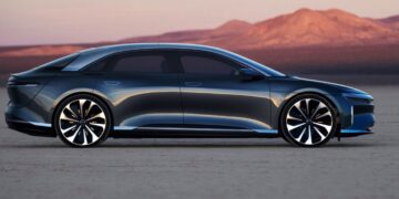Motor Lucid Air desafía a Tesla con su recarga: 480 km de autonomía en 20 minutos