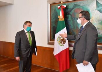 Ebrard se reúne con embajador de Rusia por vacuna Covid-19