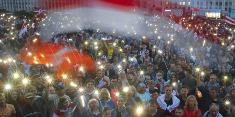 Presidente de Bielorrusia acusa a EU de planear protestas en su contra