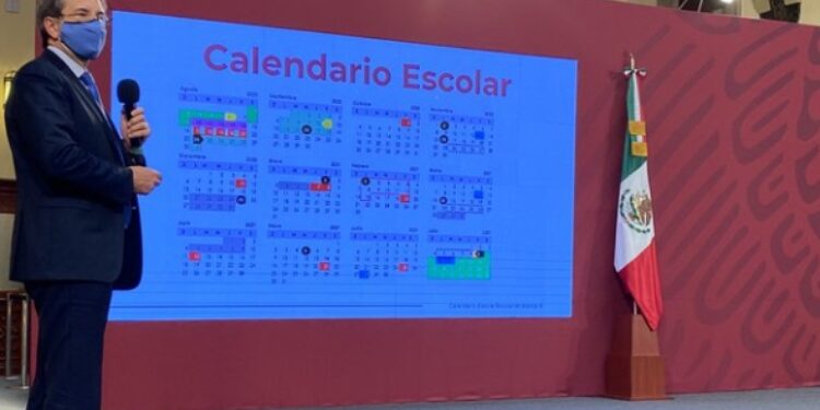 SEP presenta calendario escolar: clases, vacaciones y puentes