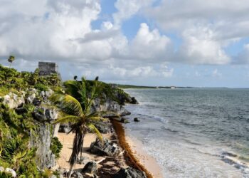 Mujer muere después de caerle un rayo en Tulum