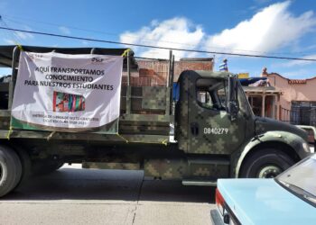 Ejército Mexicano apoya en el traslado y entrega de libros de la SEP
