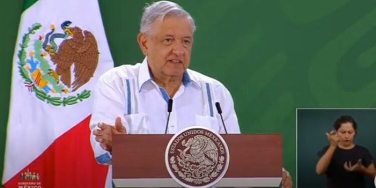 AMLO resalta disminución de la violencia en el puerto de Acapulco