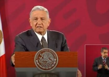 AMLO dice que Peña Nieto y Calderón deben declarar ante FGR por caso Lozoya