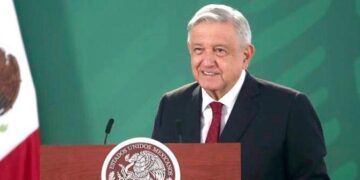 AMLO hace llamado a su hermano y a David León a dar la cara tras video
