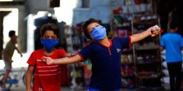 Niños asintomáticos con COVID-19 pueden expulsar virus durante semanas