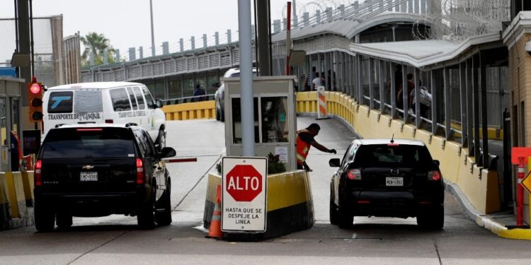 EEUU, México y Canadá extienden restricción fronteriza