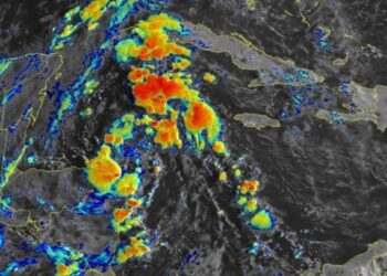 Depresión tropical “Catorce” se acerca a costas del Caribe mexicano