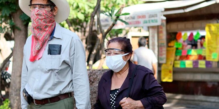 México rebasa los 500 mil contagios de COVID19