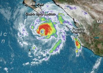 “Genevieve” se acerca a la Península de Baja California