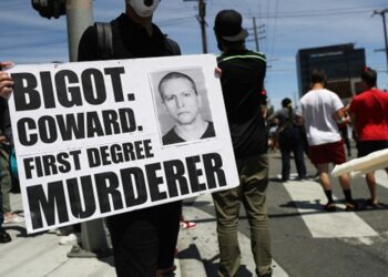 Fiscales pedirán penas muy duras contra policías acusados de muerte de Floyd en EEUU