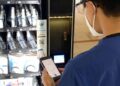 Primera máquina de salud en México; dispensa gel y cubrebocas