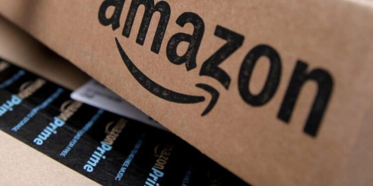 Trucos que usa Amazon para que te gastes más dinero consumiendo