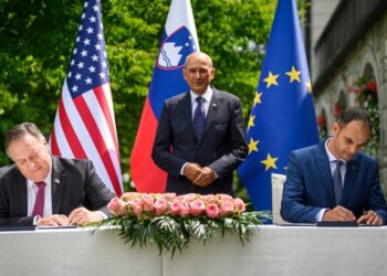 EEUU y Eslovenia firman documento sobre seguridad de la red 5G