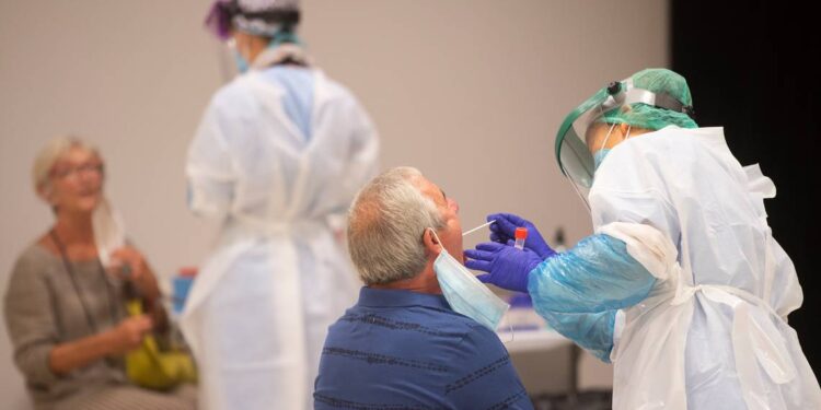España registra cerca de 3 mil nuevos casos de COVID-19