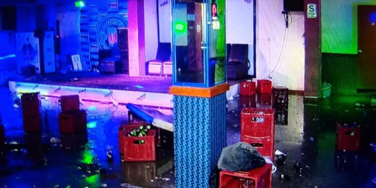 Estampida en discoteca de Perú deja 13 muertos