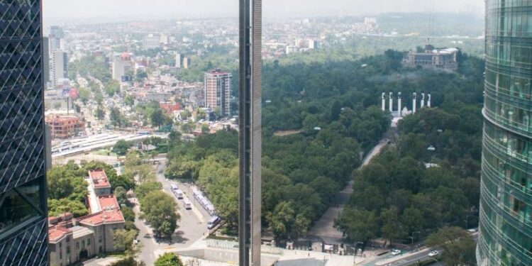 Tribunal ordena devolver millones de pesos por irregularidades en Estela de Luz
