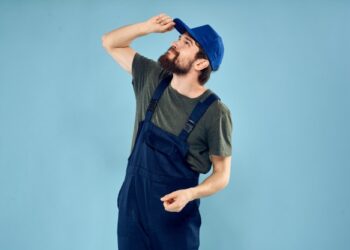 El overol masculino está de regreso y estos 8 looks lo comprueban