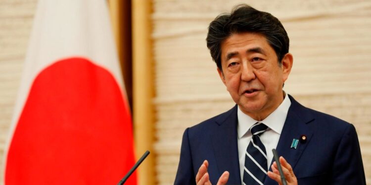Shinzo Abe, primer ministro de Japón, renunciará por motivos de salud
