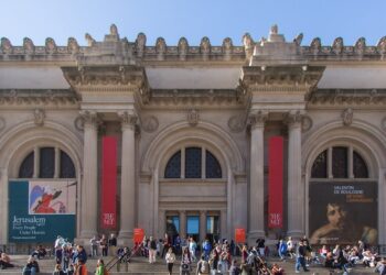 Reabre el MET de Nueva York tras casi seis meses de cierre por la pandemia