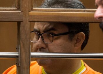 Juez envía a juicio a líder de La Luz del Mundo y a dos acusadas, en Estados Unidos