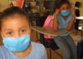 Niños mayores de 12 años deben usar cubrebocas: OMS