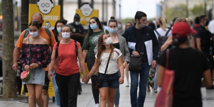 Partículas de los virus se pueden propagar por el aire a través del polvo