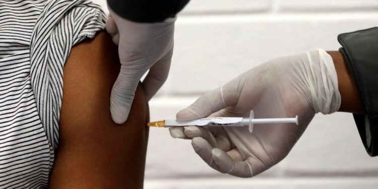 Moderna anuncia ‘precio de pandemia’ para su vacuna contra covid-19