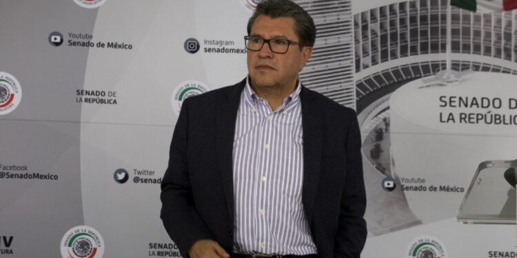 Morena busca cambiar Constitución para celebrar sesiones en Senado a distancia