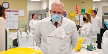 Australia propone que vacuna contra COVID-19 sea obligatoria