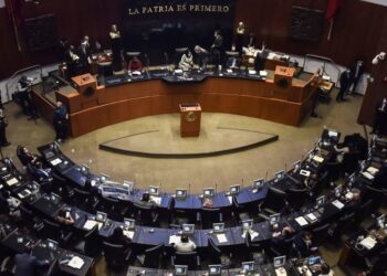 Quince senadores de Morena apoyan consulta popular para juzgar a expresidentes de México