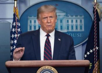 Trump sostiene que la explosión en Beirut parece un “ataque con bomba”