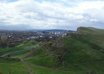 Hallan en Escocia ruinas de un donde vivió una tribu ancestral