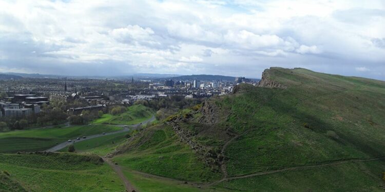 Hallan en Escocia ruinas de un donde vivió una tribu ancestral