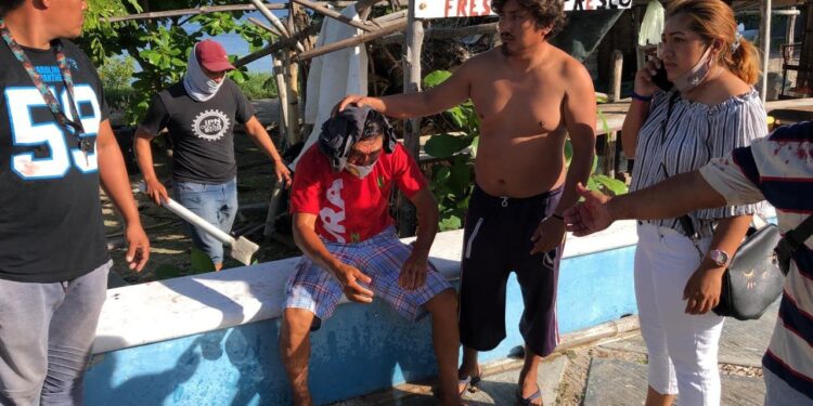 #Video Pescadores dan pelea campal en Campeche