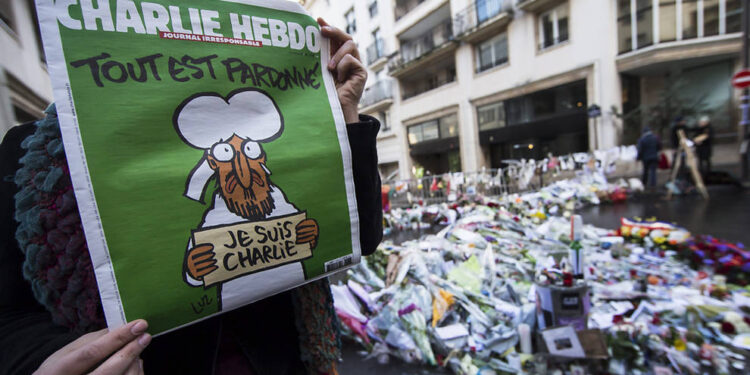 Comienza el juicio por atentado contra el semanario Charlie Hebdo