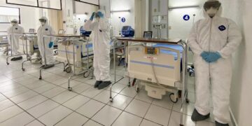Familia y amigos recuerdan a Luis Rey Calderón Leal, médico que murió combatiendo al covid