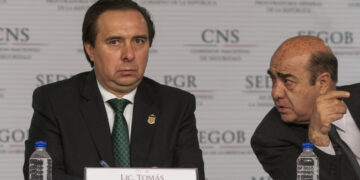 Giran orden de aprehensión contra Tomás Zerón por desaparición forzada