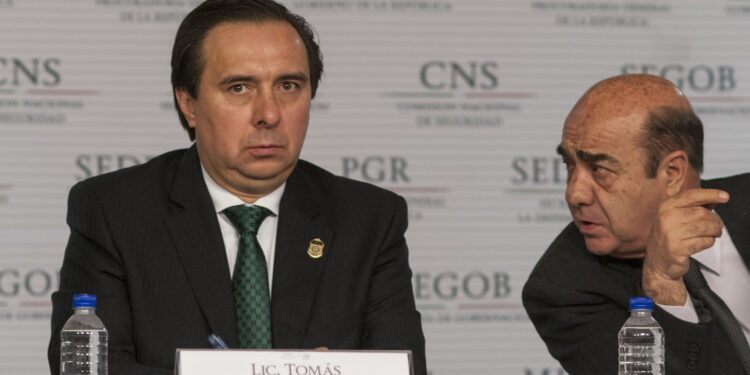 Giran orden de aprehensión contra Tomás Zerón por desaparición forzada