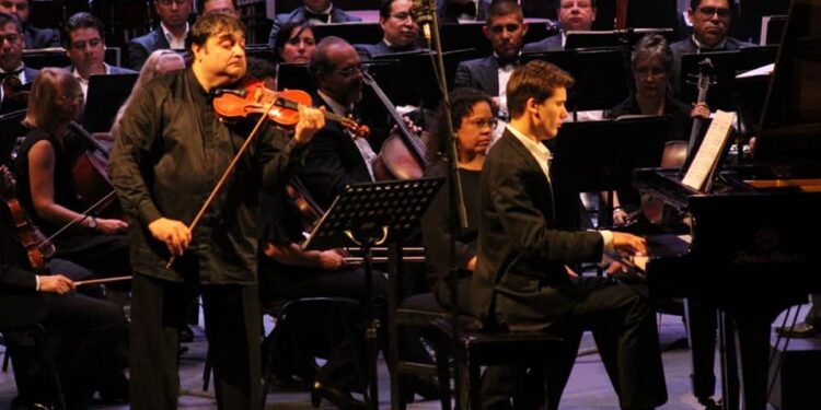 La Embajada de México en Rusia transmite en línea un Concierto de la OSSLP